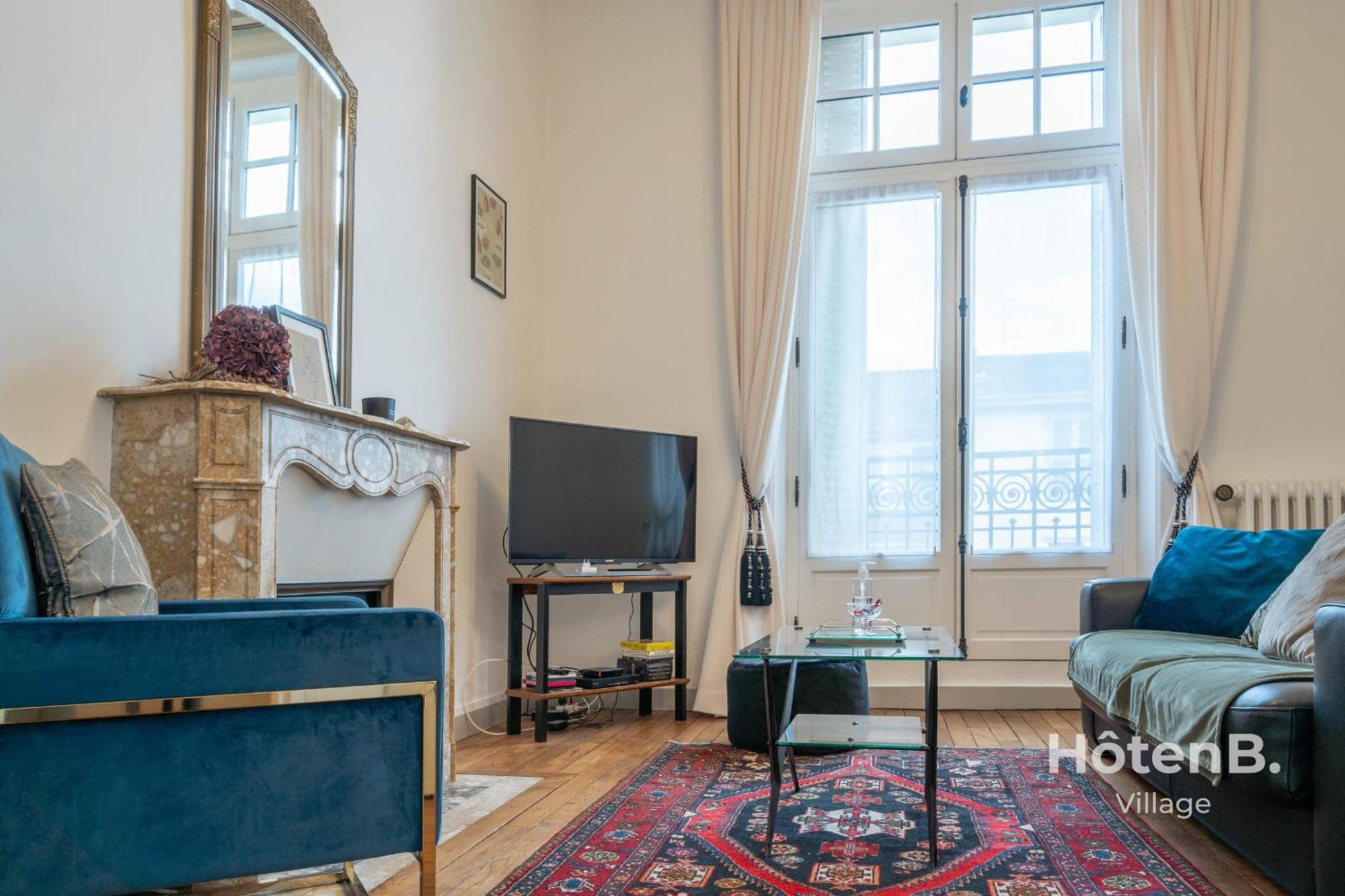 "Les Effrontes" Louis Blanc Charming Apartment Limoges Bagian luar foto