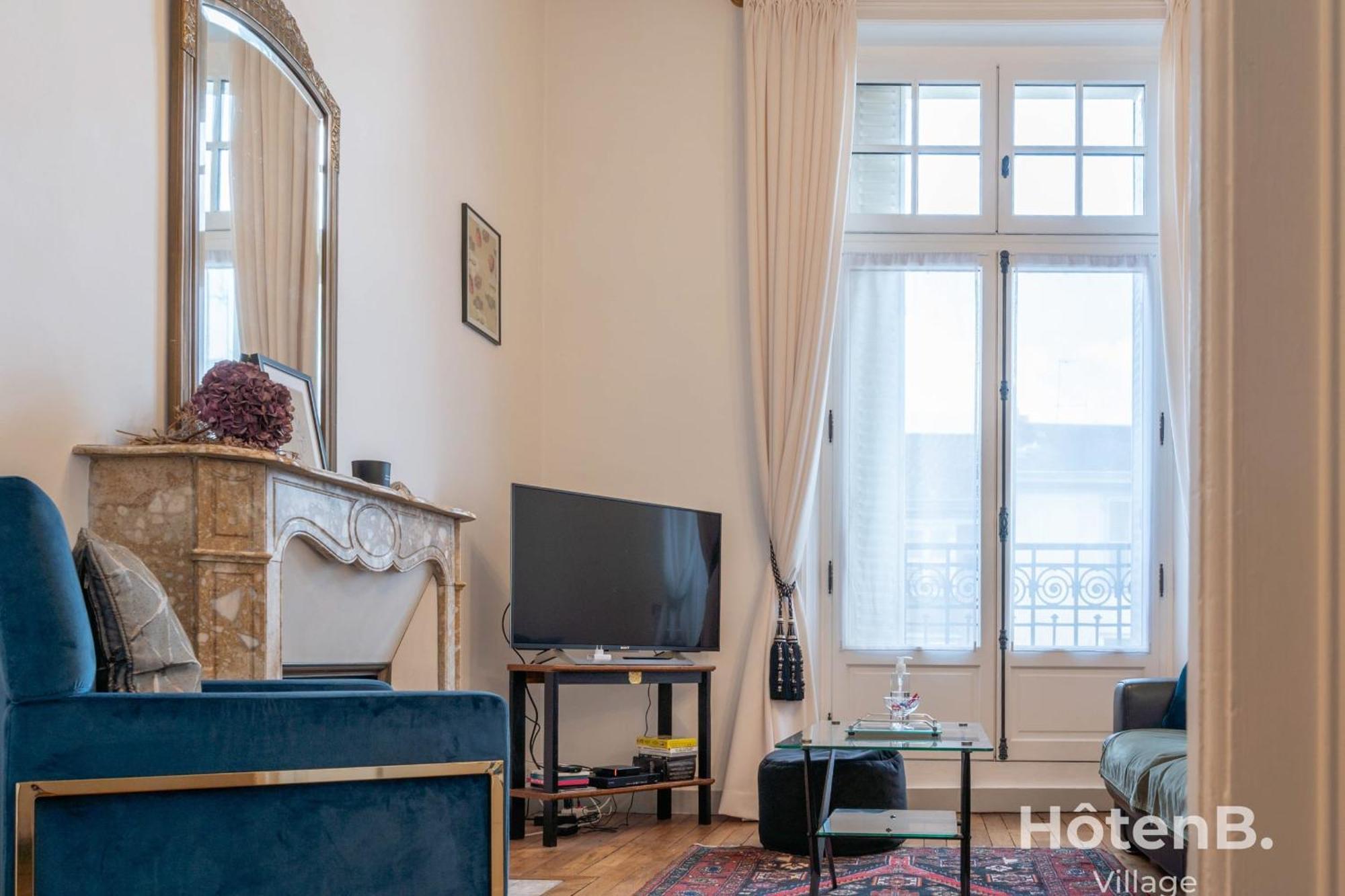 "Les Effrontes" Louis Blanc Charming Apartment Limoges Bagian luar foto