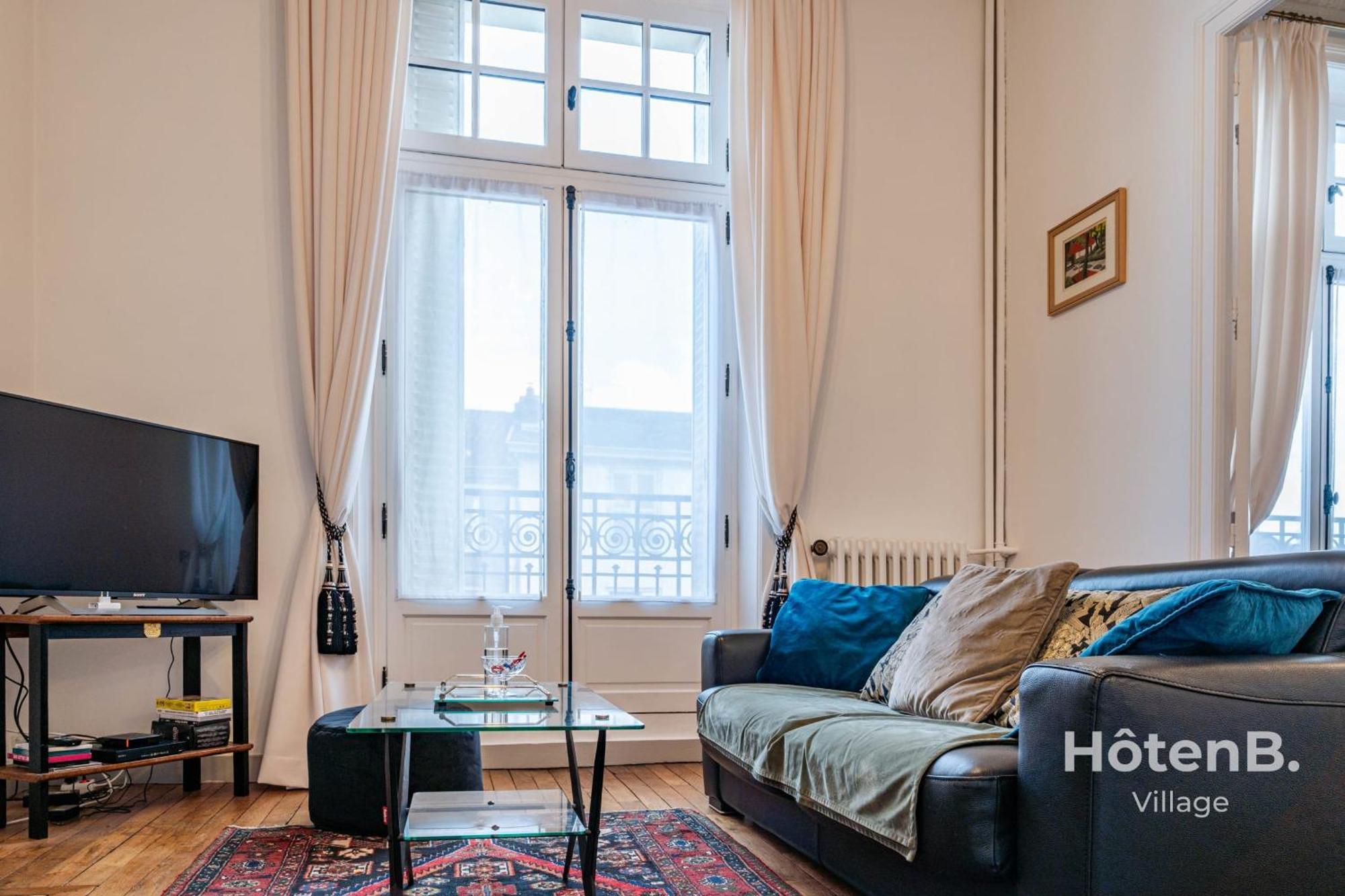 "Les Effrontes" Louis Blanc Charming Apartment Limoges Bagian luar foto