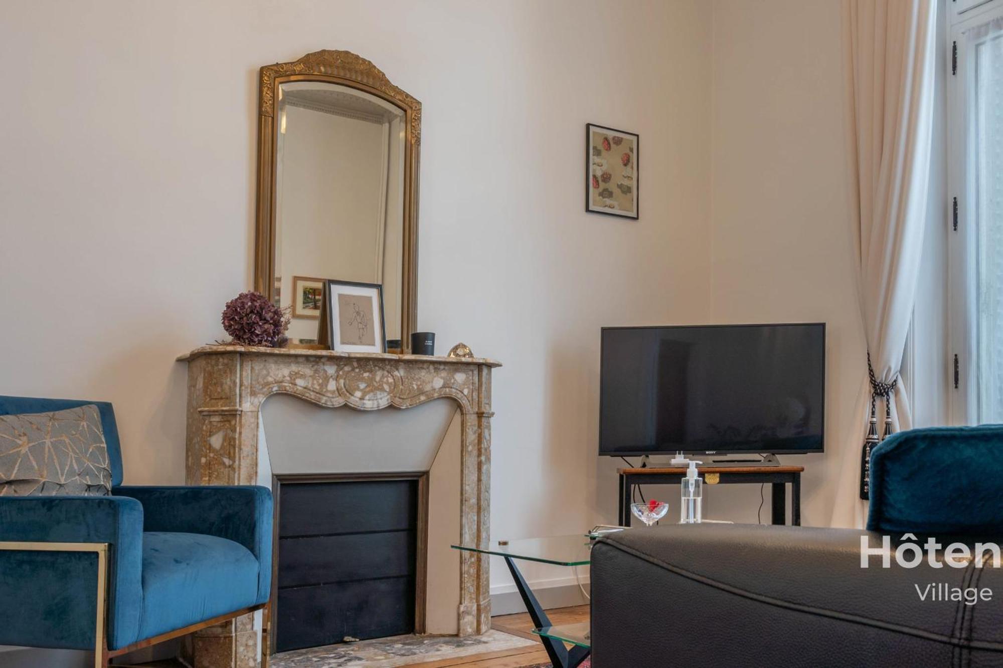 "Les Effrontes" Louis Blanc Charming Apartment Limoges Bagian luar foto